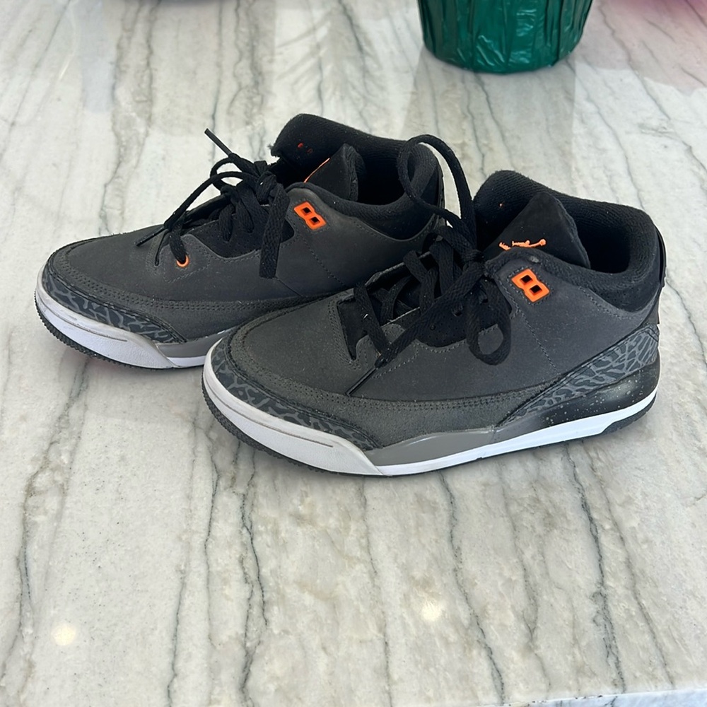 Cool youth 2 Nike Air Jordans.  Gently used/ look new!